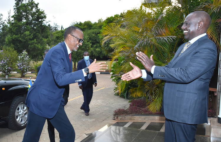 Perezida wa Kenya William Ruto yashimiye Perezida Kagame (Ifoto yo mu bubiko)