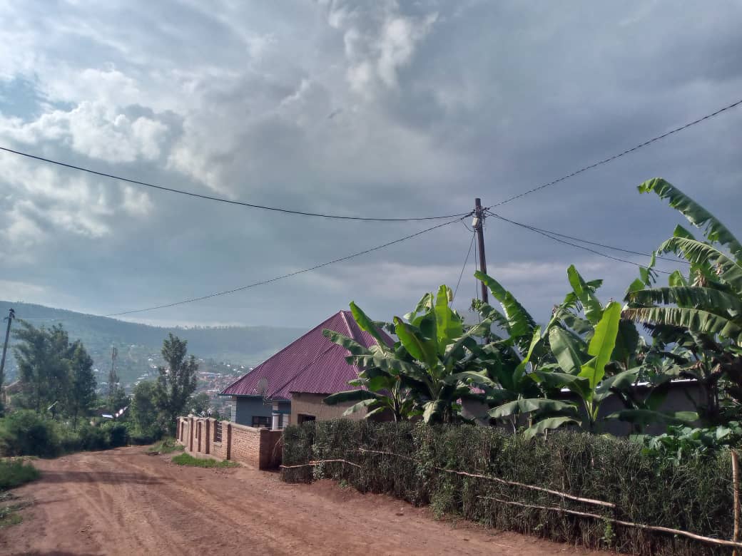 Insinga zirahari ariko ngo nta muriro uhagije urimo