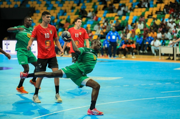 Umukinnyi w'u Rwanda ubwo yagerageza gutsinda igitego