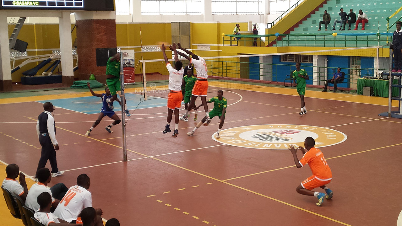 Gisagara yatsinze Kirehe (yambaye icyatsi) ariko ibura itike yo kujya ku mukino wa nyuma