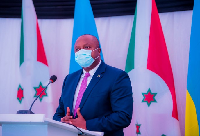 Minisitiri w'Ububanyi n'Amahanga w'u Burundi, Ambasaderi Shingiro Albert