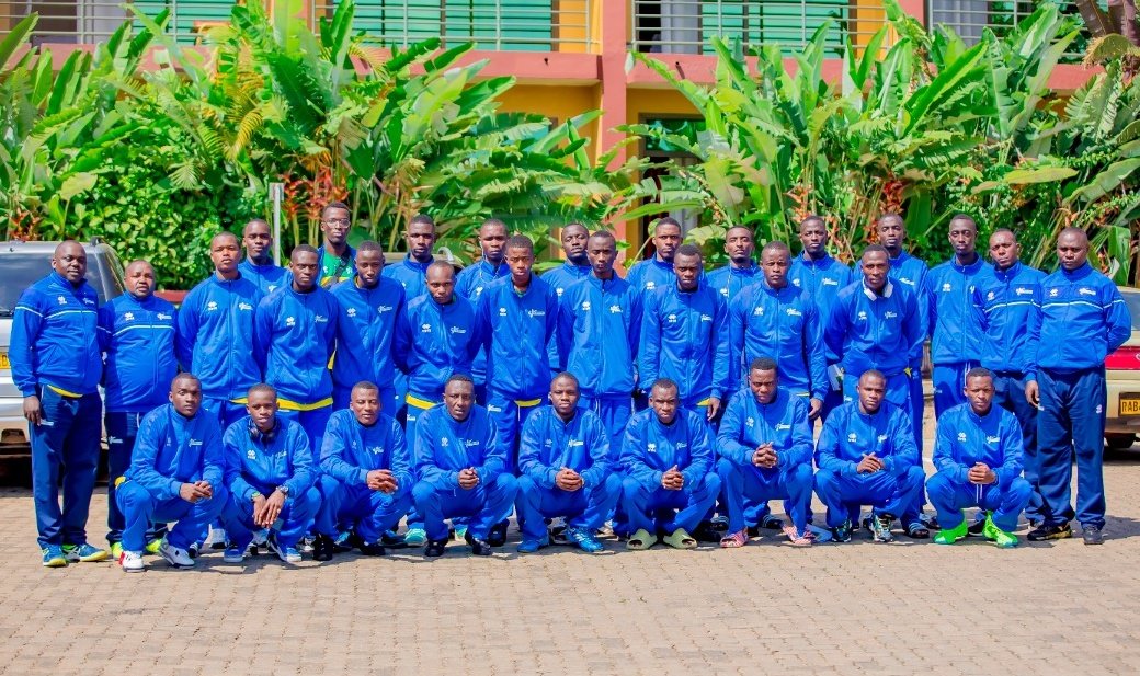 Abakinnyi bagize amakipe yombi mbere yo kwerekeza i Nairobi