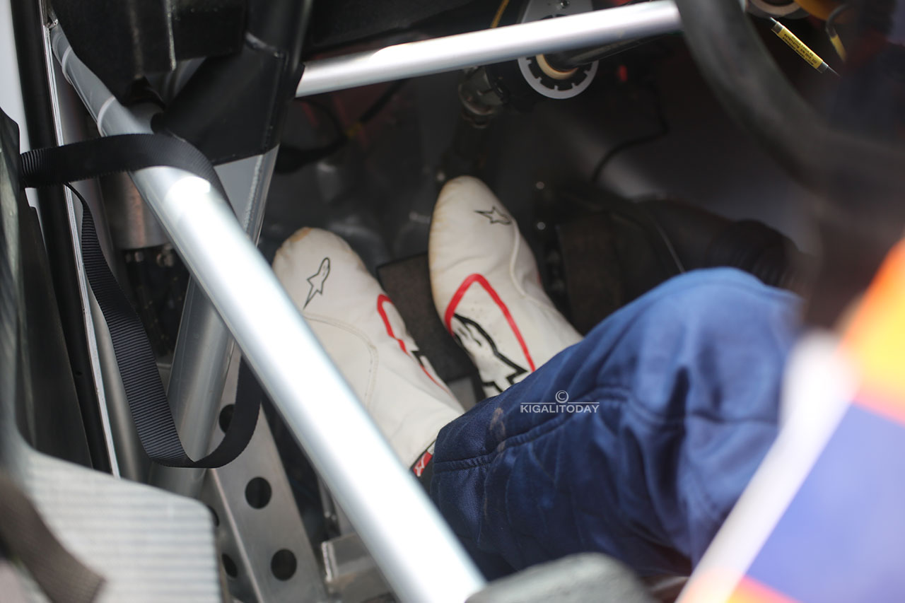 Baryan Manvir akandagira umuriro