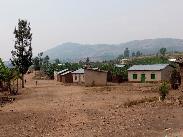Abatuye mu Gasantere ka Gashoba bifuza amashanyarazi