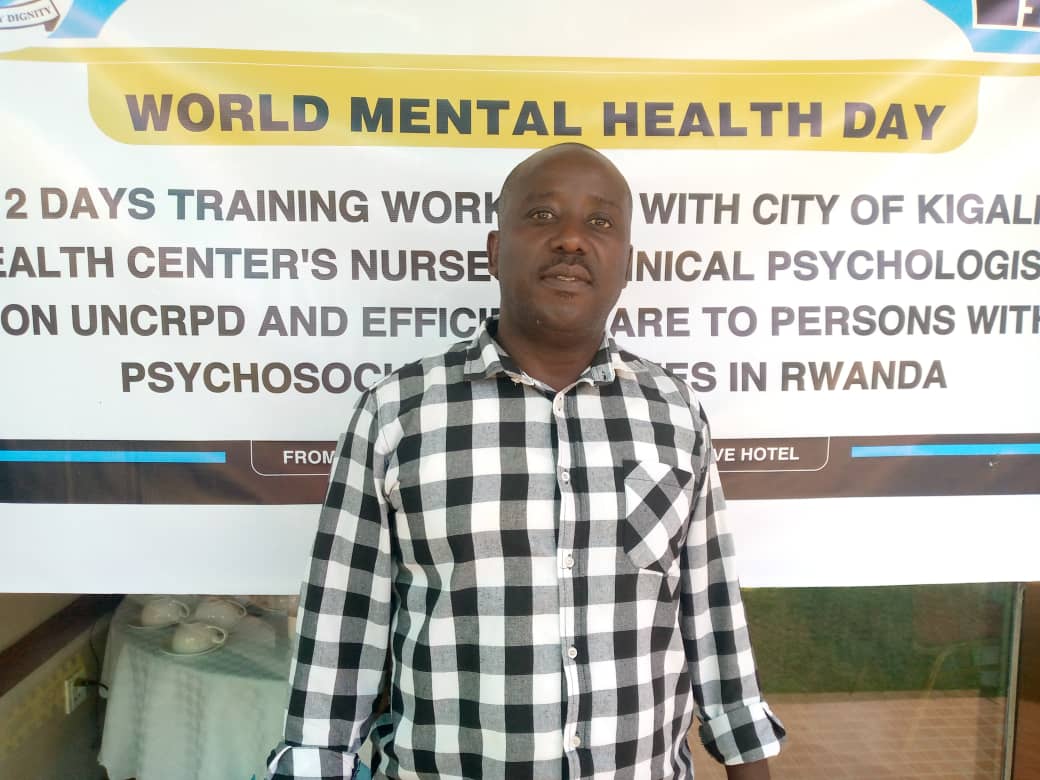 Rwema Jean de la Croix Umujyanama ku buzima bwo mu mutwe ukorera Kacyiru muri Isange One Stop Center