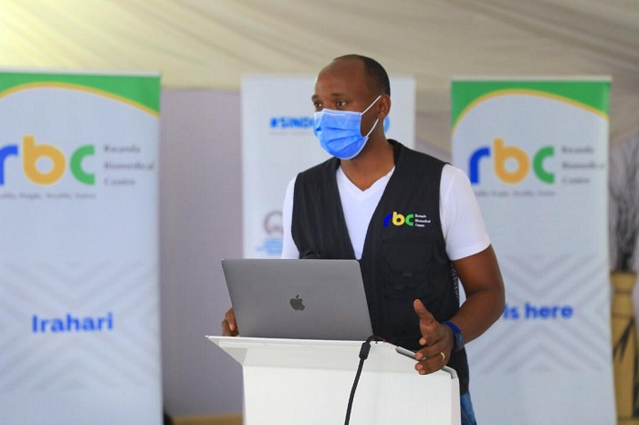 Dr Nsanzimana yavuze ko izo mbwa zizajya zitanga ibisubizo ako kanya