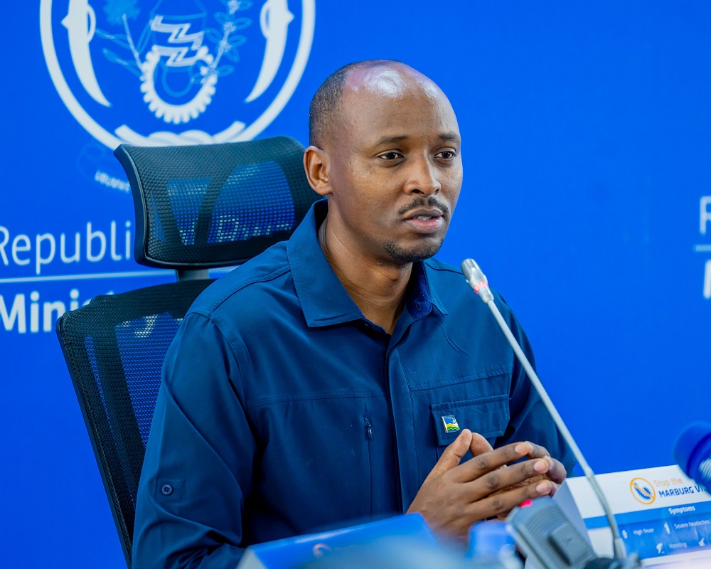 Minisitiri w'Ubuzima, Dr Sabin Nsanzimana, yagiranye ikiganiro n'abanyamakuru kuri iki Cyumweru cyibanze ku ngamba ziriho zo kurwanya icyorezo cya Marburg