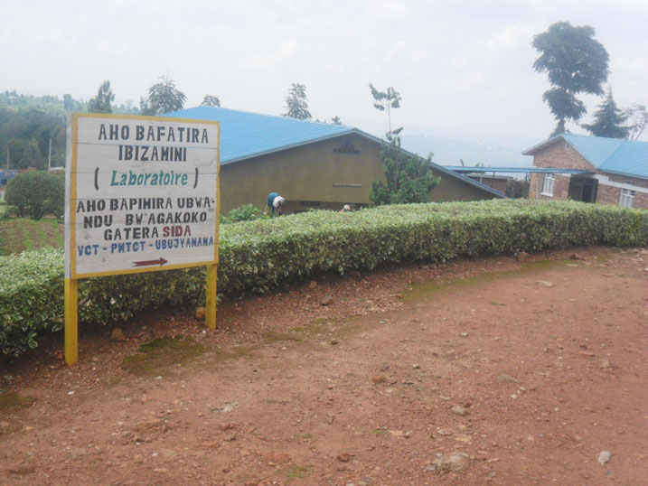 Ngo nta murwayi ubura ubufasha ku kigo nderabuzima cya Shyorongi, n'urembye bamuha imbangukiragutabara ikamujyana ku bitaro.