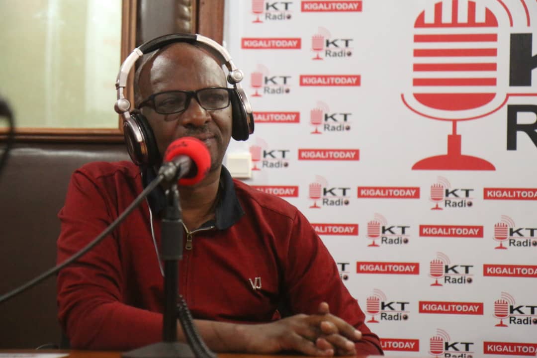 Benshi bamenye indirimbo z'umuhanzi akaba n'umunyamakuru Sam Gody kurusha uko bamumenye