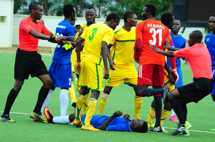 Samuel Uwikunda mu mukino wahuje Rayon Sports na AS Kigali kuri Stade ya Kigali (Ifoto: Umuseke)
