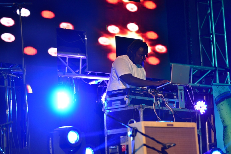 Igitaramo cyagaragayemo aba DJ bavangavangaga umuziki abantu bakaryohewa