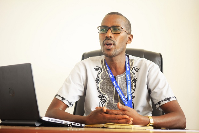 Rwibasira avuga ko ikoraanbuhanga ryatumye abagore bitinyuka mu kwiteza imbere no kujya mu nzego zifata ibyemezo