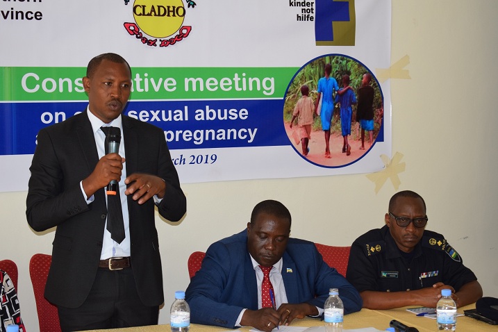 Sekanyange Jean Leonard (uhagaze) umuyobozi wa CLADHO