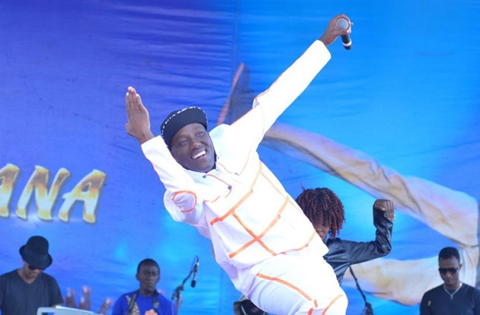 Senderi International Hit 