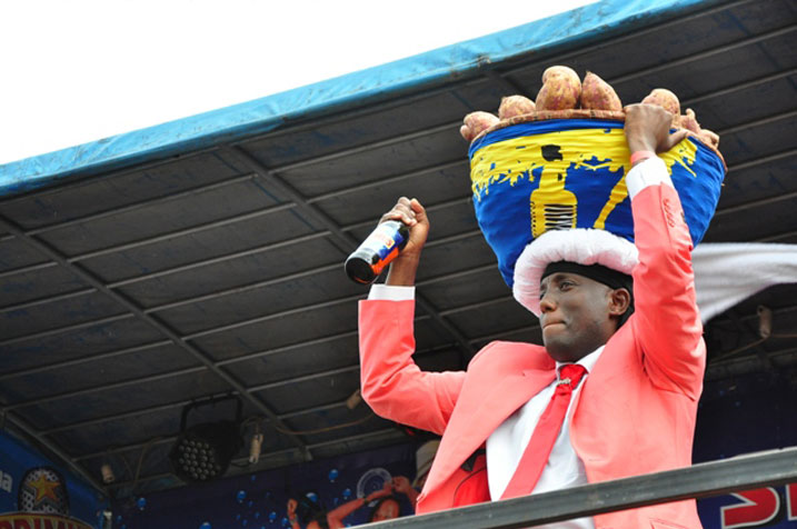 Senderi yakunze kurangwa n'udushya mu bitaramo bya Guma Guma (Internet Photo)