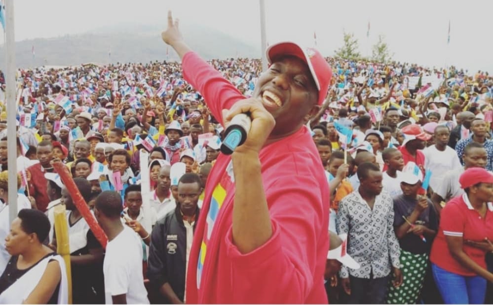 Senderi Hit ashimisha benshi mu bitaramo bye