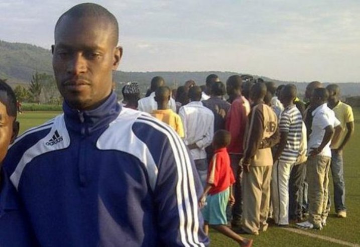 Seninga Innocent wasezerewe mu ikipe y'Isonga.