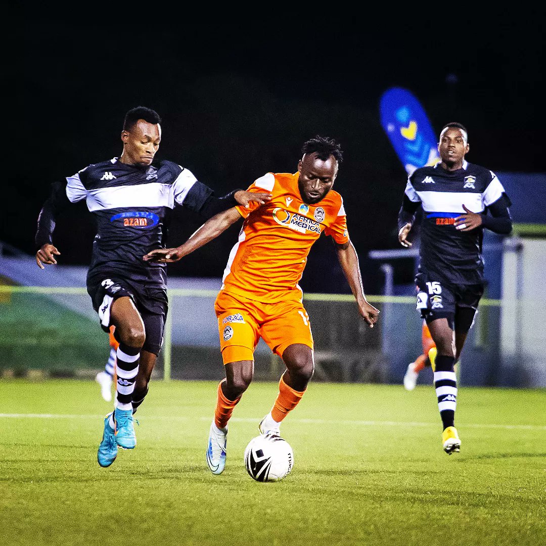 Shaban Tshabalala ahanganye na Niyomugabo Claude 