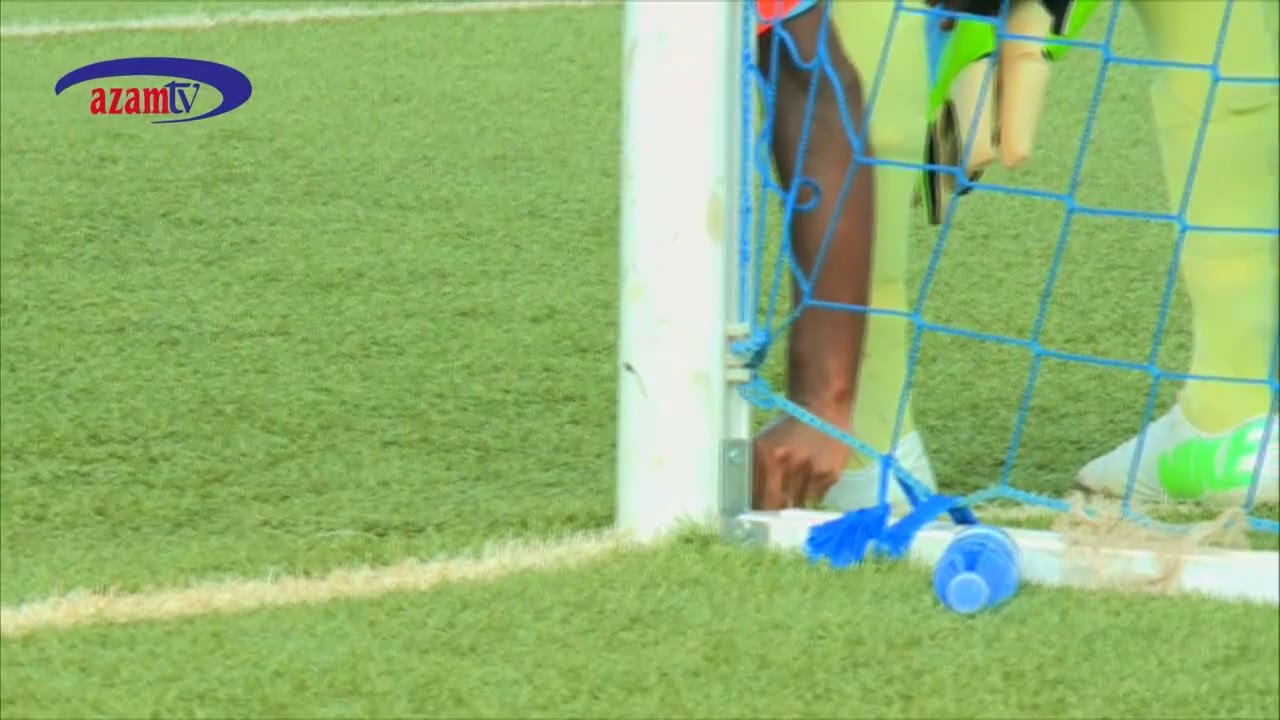 Inkuru ya Moussa Kamara wataburuye 'uburozi' mu izamu rya Mukura yaranditswe cyane bensh ibavuga ko ibi ari igisebo kuri Ruhago ya Afurika bigatuma itabasha gutera imbere