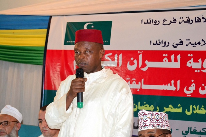 Sheikh Hitimana Salim yashishikarije ababyeyi gutoza abana babo gusoma Korowani