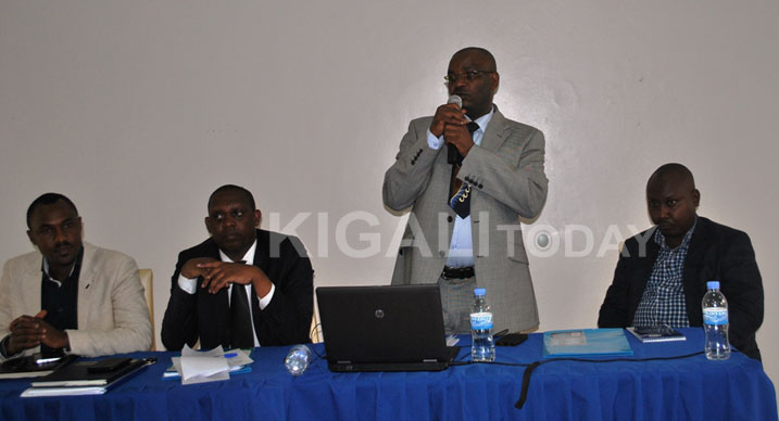 Sibomana Celestin ushinzwe kongera ubumenyi muri RPPA ntiyemeranya na ba rwiyemezamirimo bavuga ko bacibwa ruswa ngo bishyurwe.