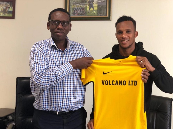 Sibomana Patrick yari amaze amezi atatu yerekeje mu ikipe ya Mukura