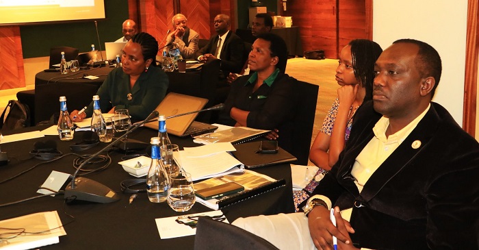 Silas Nkusi (wicaye ahabanza mu ikoti ry