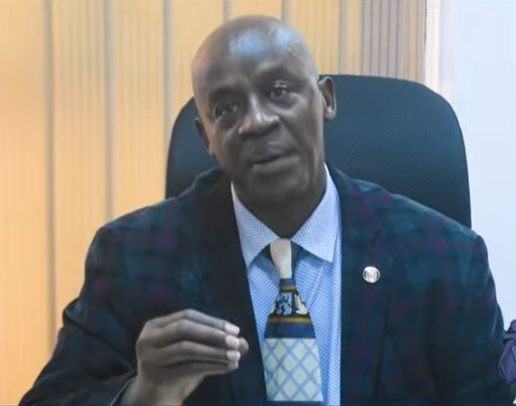 Emmanuel Sitaki Kayinamura avuga ko nyuma ya Jenoside yakorewe Abatutsi, yatekereje gufasha abiganjemo imfubyi n