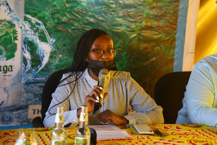 Niwemfura Marie-Paule ushinzwe amasoko no kumenyekanisha ibikorwa muri Skol ni we wari uhagarariye Skol muri iki gikorwa