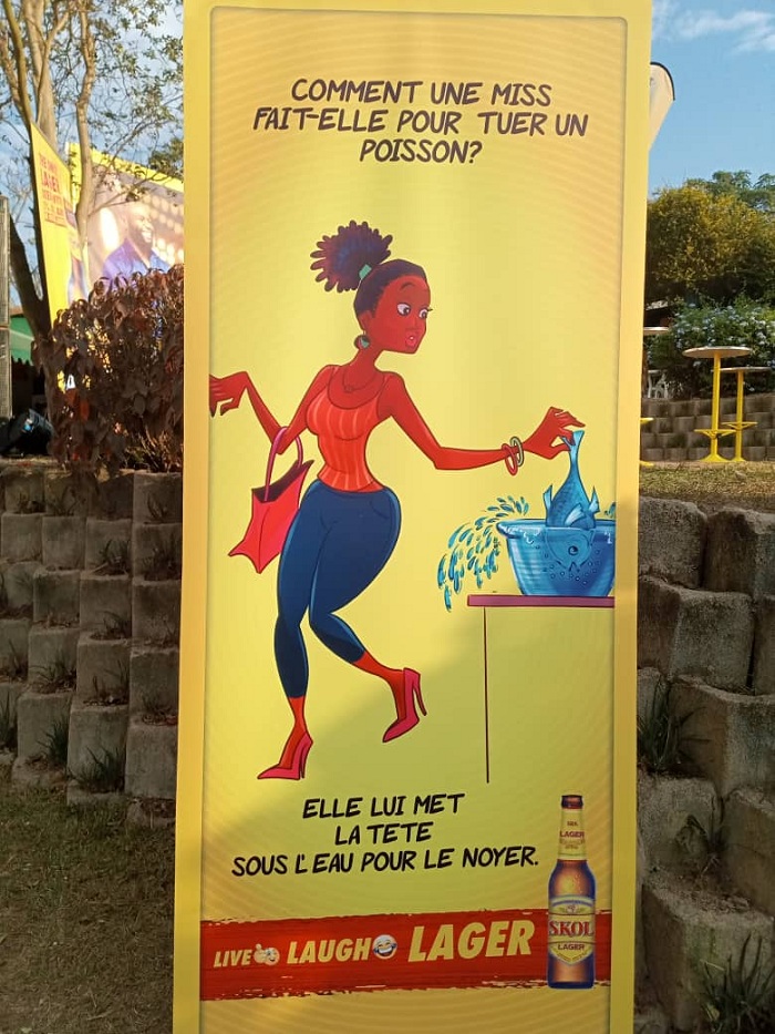 Uru rwenya ruragira ruti "Ni gute umu miss yica ifi? undi agasubiza ngo ayidubika umutwe mu mazi akayiheza umwuka" rwanenzwe na benshi bavuga ko rutesha agaciro umugore