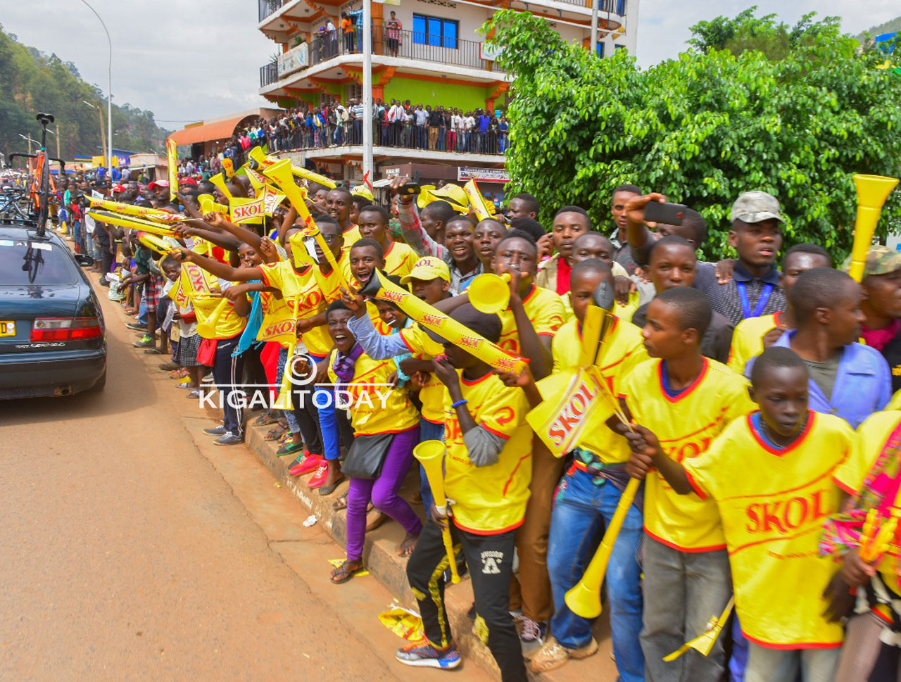 Abakunzi b'ikinyobwa cya Skol bari mu munezero udasanzwe mu nzira Tour du Rwanda inyuramo