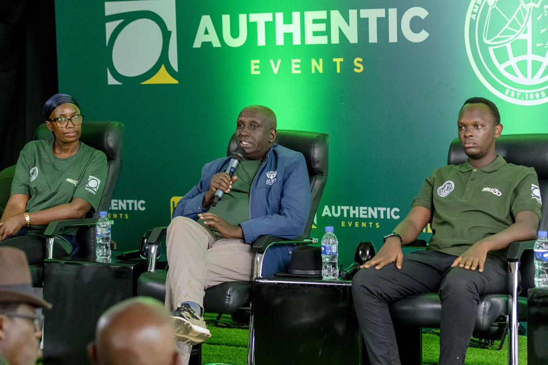 Nyuma yo gutera ibiti banaganiriye