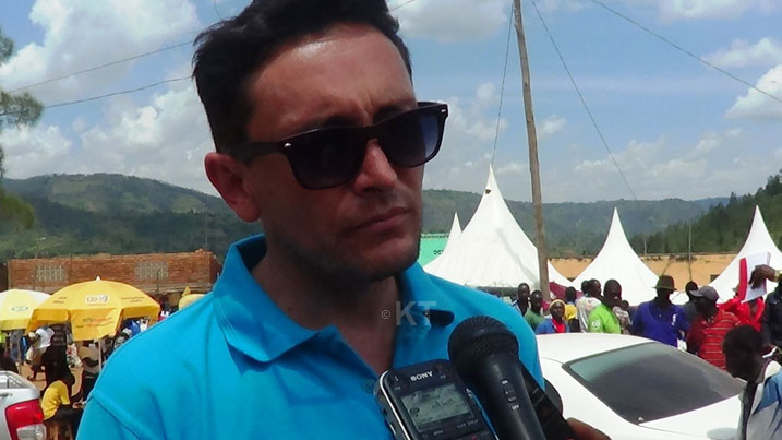 Sologulen avuga ko ingufu z' imirasire y'izuba za Mobisol zizafasha abatuye ahatagera amashanyarazi gutana n'umwijima ndetse bakiteza imbere.