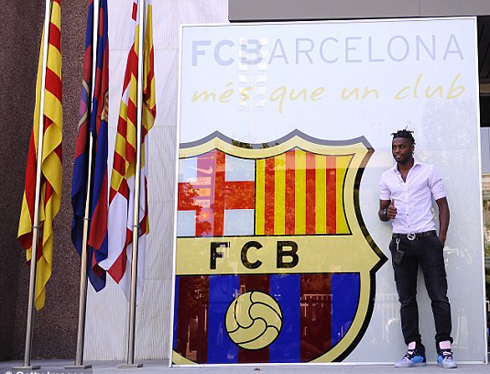 Song muri Barcelone.