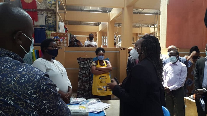 Minisitiri Soraya yaganiriye n'abacuruzi ku bibazo bafite