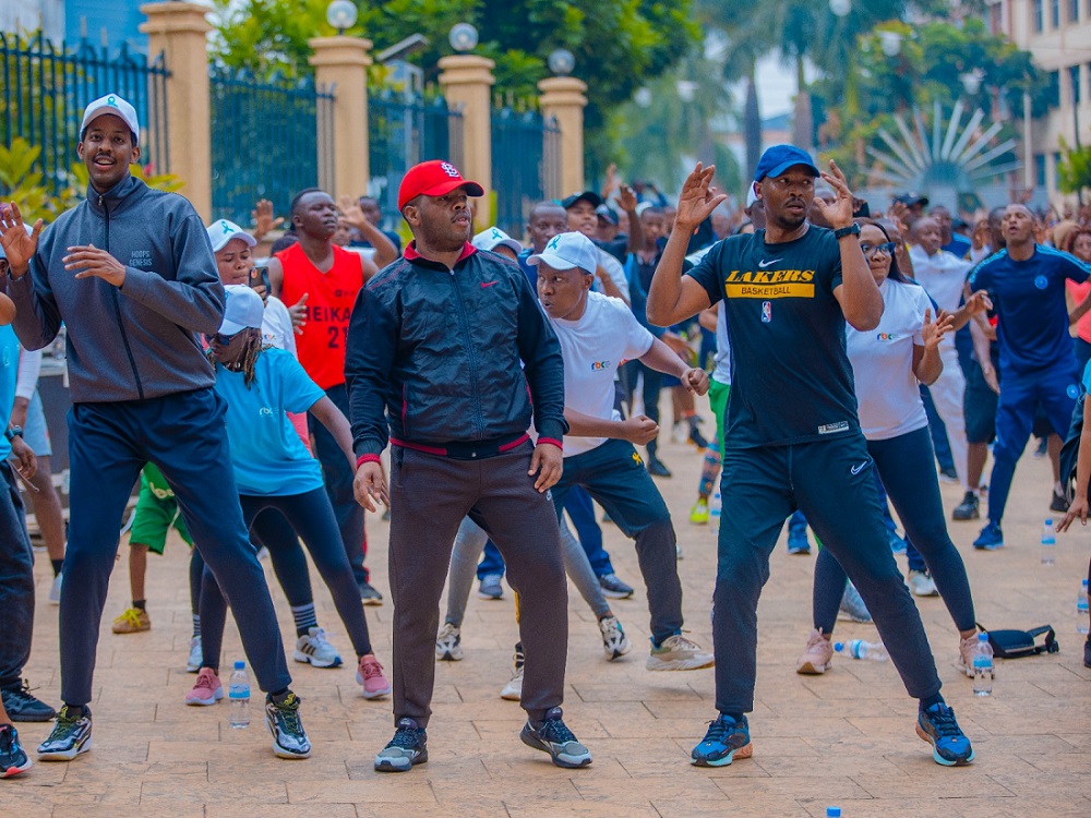 Minisitiri Nsanzimana n