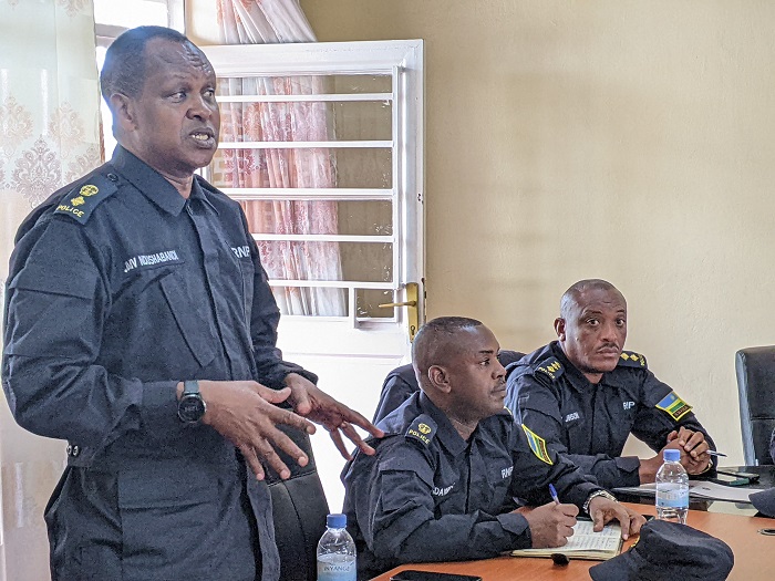 SSP Jean Marie Vianney Ndushabandi yasabye urubyiruko kutareberera cyangwa ngo bahishire ikibi