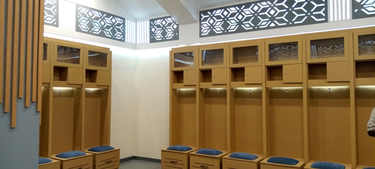 Uko mu rwambariro rw'abakinnyi hifashe