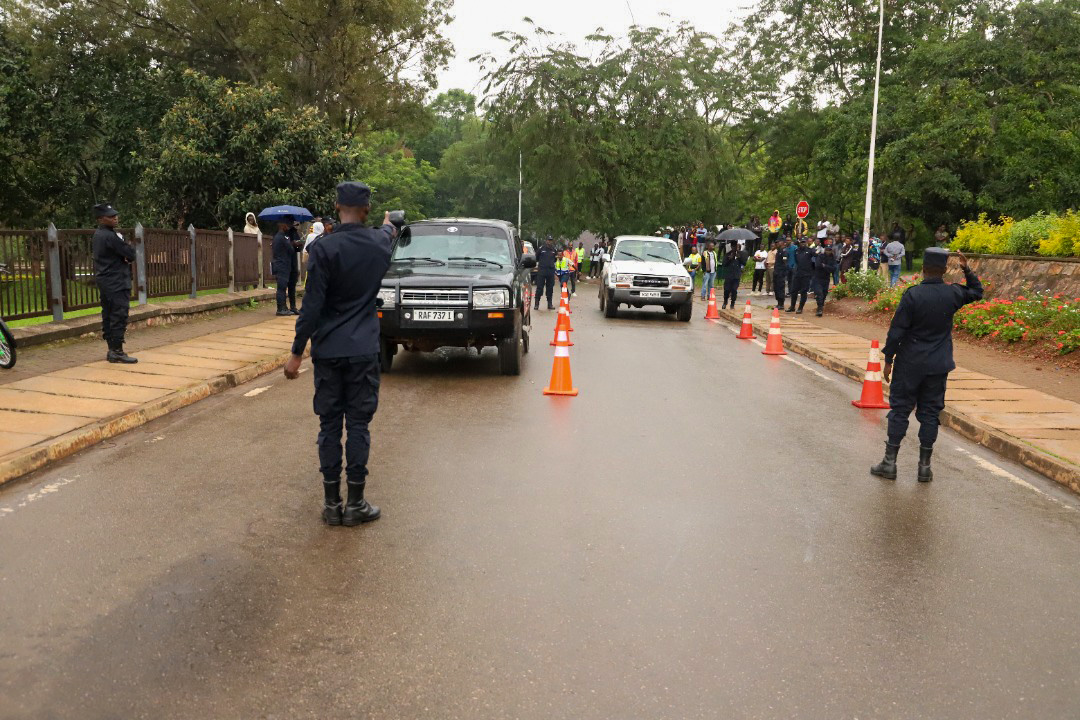 Abasaga ibihumbi 117 babonye Perimi mu gihe cy