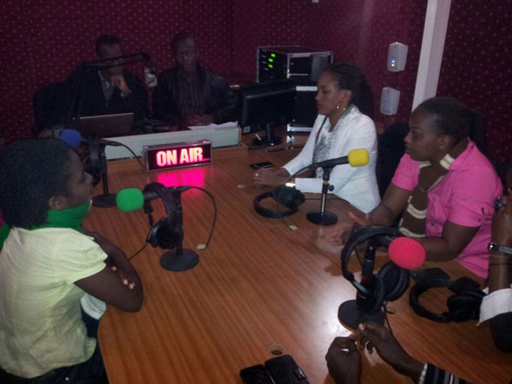 Abanyabukorikori bahuguwe na Kigali Today Ltd ku mikorere y'itangamakuru basuye KT Radio.