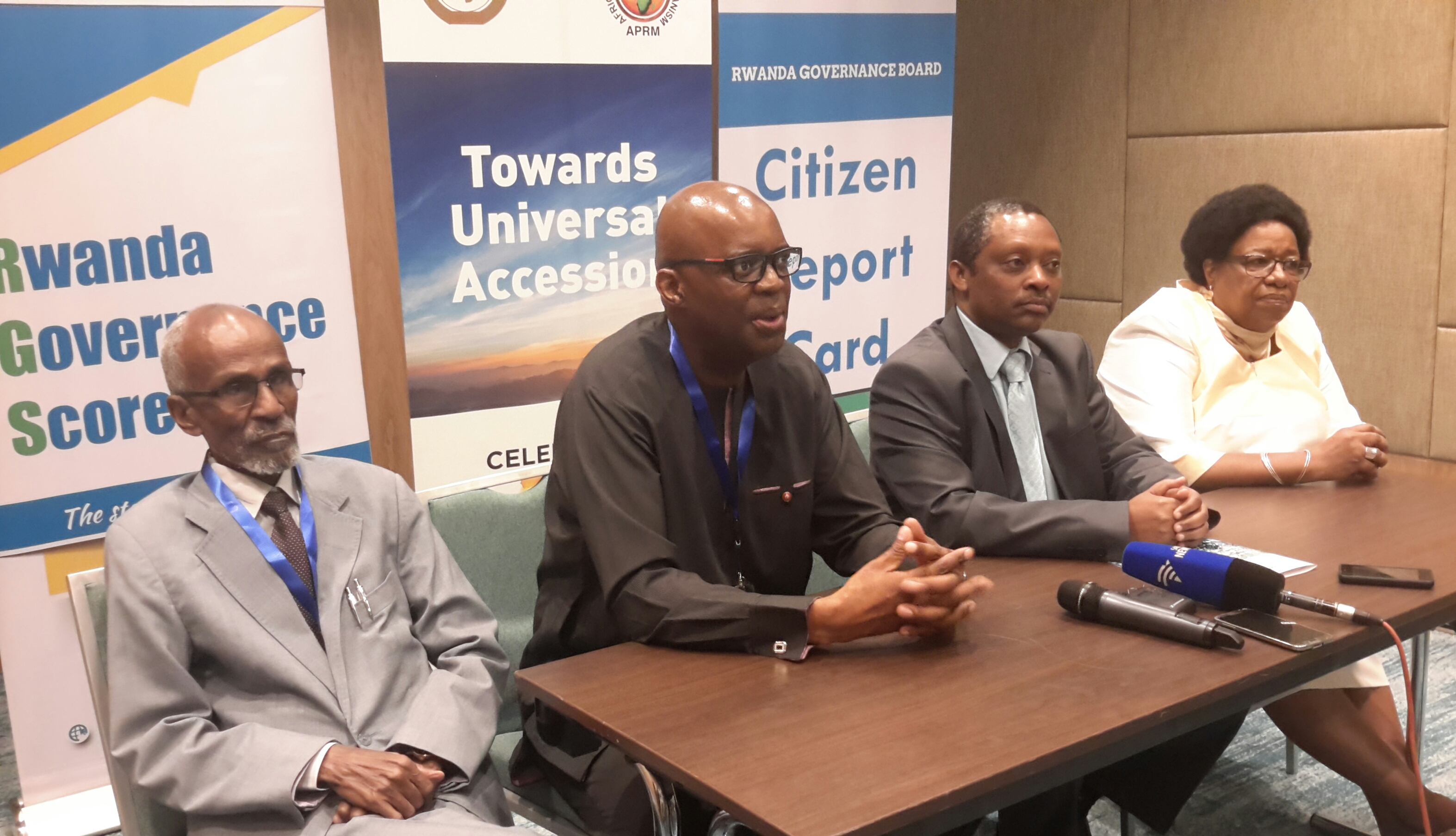 Umuboyobozi wa RGB, Prof Shyaka Anastase hagati y'Abayobora MAEP, yifuje isubirwamo ry'uburyo imiyoborere y'ibihugu by'Afurika yajya igenzurwa 