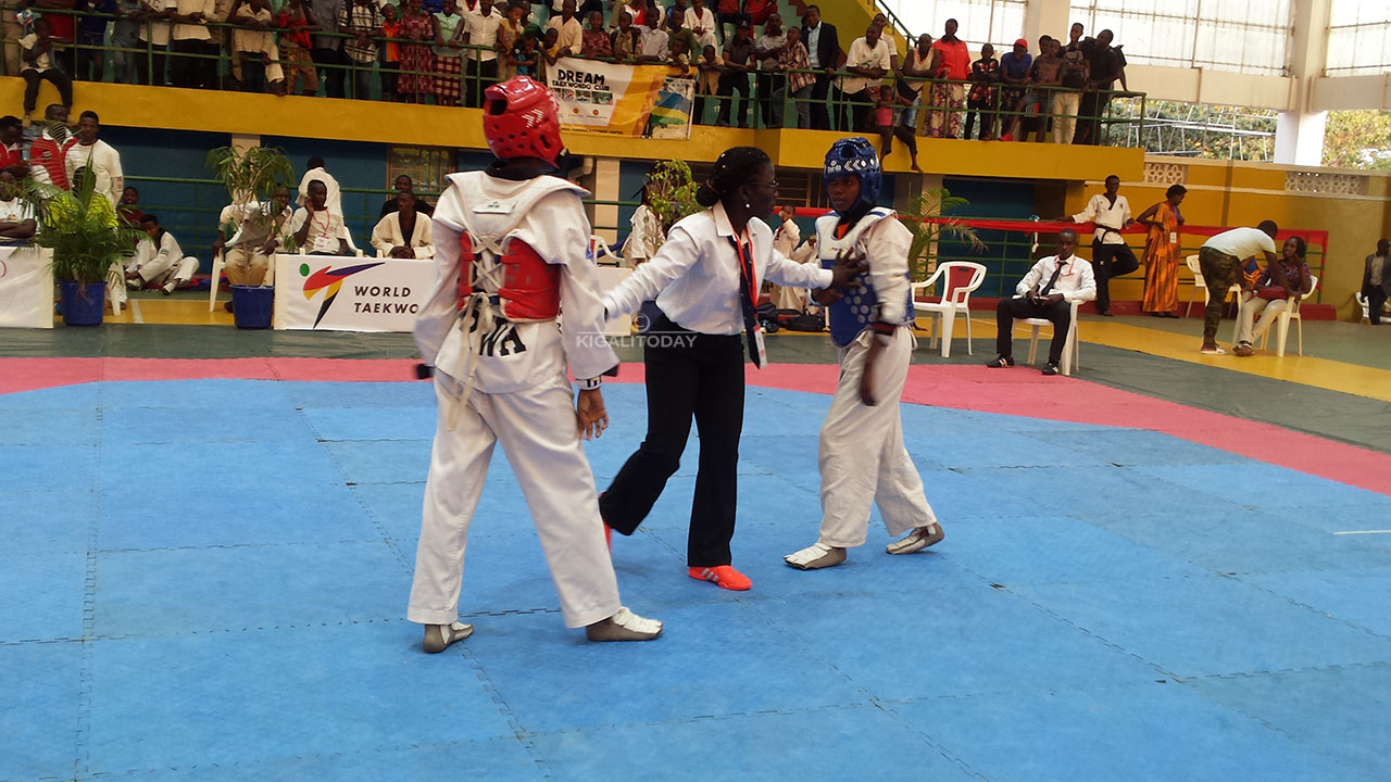 N'abakobwa baritabiriye