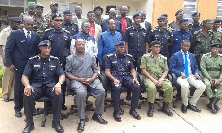 Abayobozi ba Polisi y'u Rwanda na Polisi ya Tanzaniya biyemeje gukumira ibyaha baharanira umutekano w'ibihugu byombi