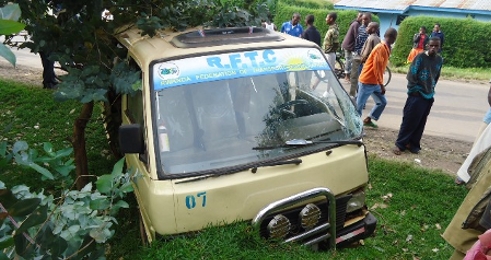 Tariki 17/06/2012, iyi tagisi yagonganye na KBS mu gasantere ka Butaro igakomeretsa batatu.