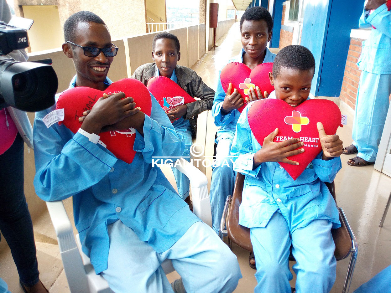 Aba bavuwe umutima ubu baranezerewe kubera Team Heart