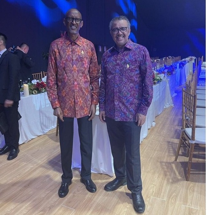 Perezida Kagame na Dr Tedros 