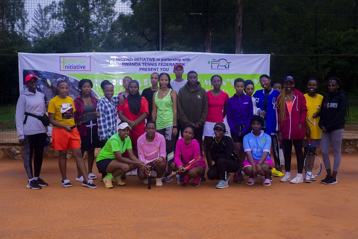 Iri rushanwa ryitabiriye n'abakinnyi b'abagore 20 barimo 4 babigize umwuga