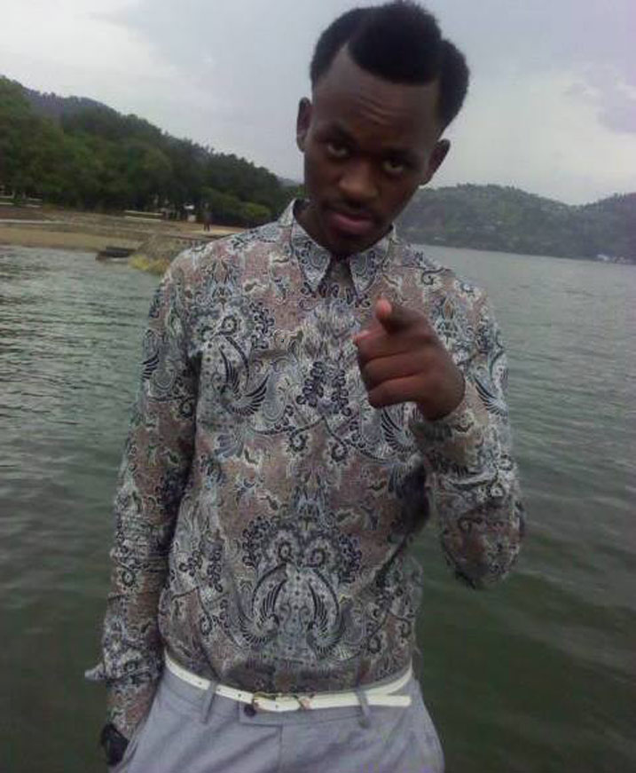 Nyuma yo guhirwa n'amasunzu, The Pax arayakundisha abandi Banyarwanda.