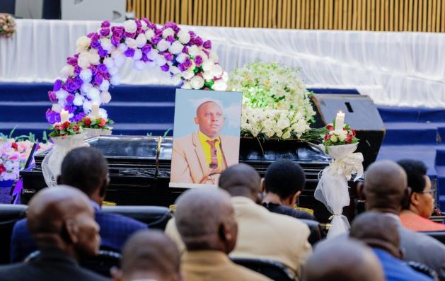 Pasiteri Théogène Niyonshuti yasezeweho bwa nyuma