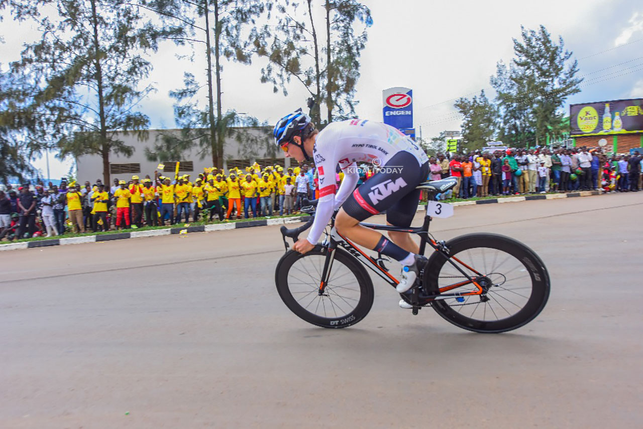 Umwe mu bakinnyi bakinana na Valens Ndayisenga muri Tirol Cycling Team
